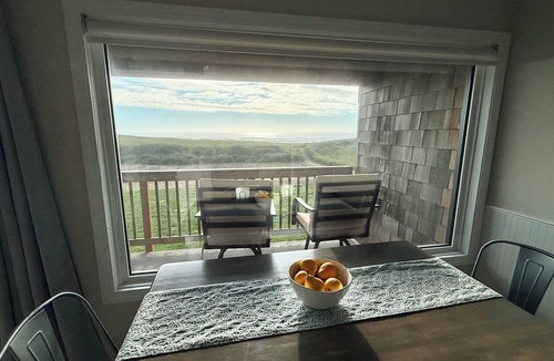 Gearhart Condo | Direct Ocean Front Steps to the beach!