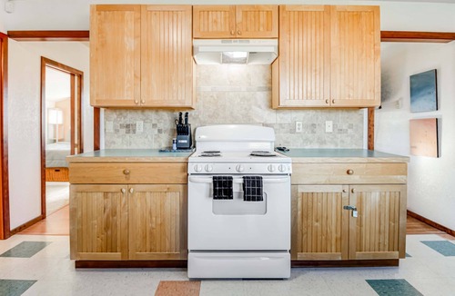 Ocean Park House | Downtown home with private hot tub & WiFi - walk to beach - dog-friendly yard