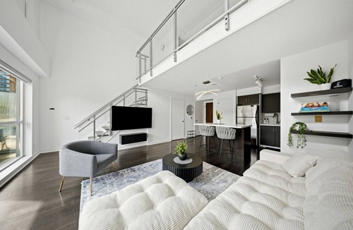 King West Village Condo | Downtown Loft-style Condo | Pool, Gym & Balcony