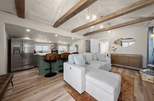 Sioux Falls House | Downtown Sioux Falls Shacks l Quarry Rock Tiny House Retreat