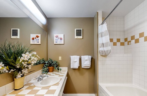 Rosario Apartment | Dreamy studio gem with balcony, fast WiFi, beach access, & ideal location