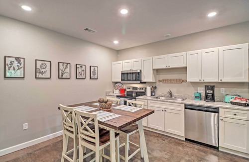 Bull Shoals Condo | Dtwn Bull Shoals Condo: 1 Mi to Lake Access!