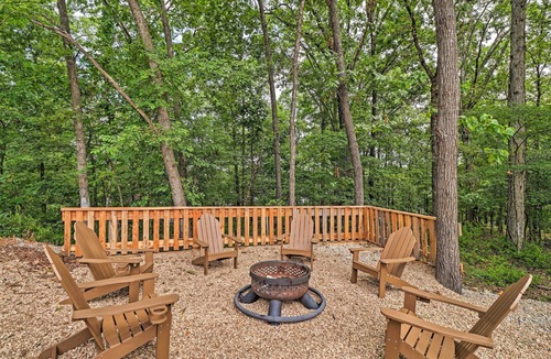 Bull Shoals Condo | Dtwn Bull Shoals Condo: 1 Mi to Lake Access!