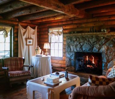 Town of Marbletown House | Duck Pond Lodge - Classic Log Charm with Private Hot Tub