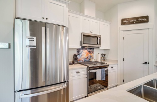 Eagle Point House | Eagle Point Golf Retreat: Pool Access + Patio!