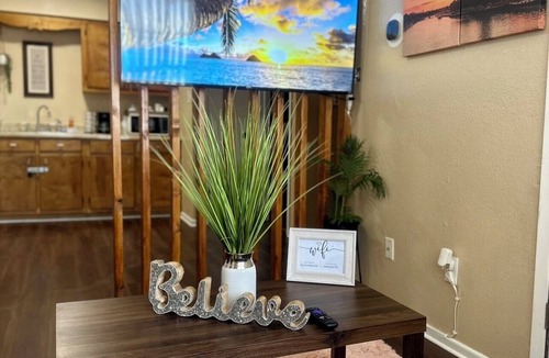 Eagle Pass Apartment | Eagle Stay 7 Condo-Eagle Pass