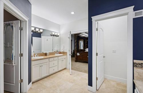 Mount Vernon House | Eaglemont Golf Course Peaceful Retreat