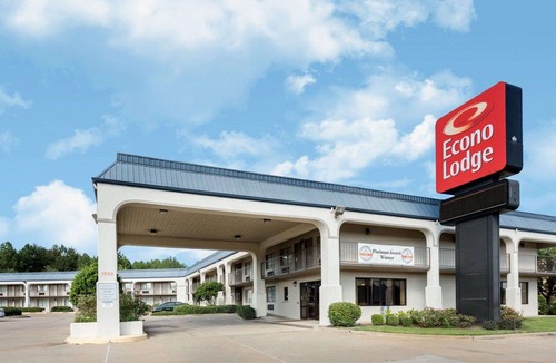 Grenada Hotel | Econo Lodge Grenada