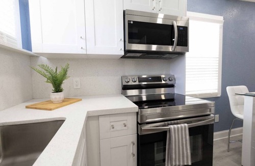 Southwest Apartment | Elegant Home in Antique Row