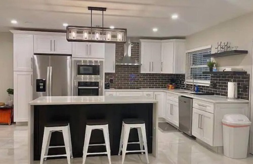 Wellington House | Elegant pool home in Prime Equestrian area