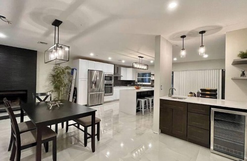Wellington House | Elegant pool home in Prime Equestrian area