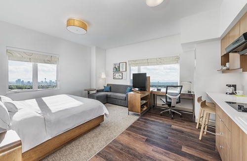 Calgary Hotel | Element by Marriott Calgary Airport