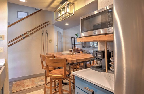 Purgatory House | Elevated Retreat | Remodeled, Pet Friendly, Ski