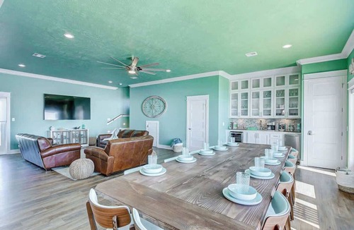Crystal Beach House | Endless Horizons Beachfront
