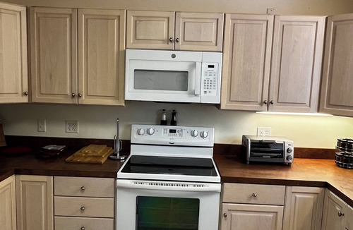 Hampstead Apartment | Enjoy Retro Arcade, Deck w/BBQ, Backyard +Nearby Beaches on Quiet/Safe Resi St