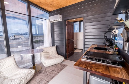 Beryl Junction Cabin | Entire Glamping Complex with Sauna and Hot-Tub in Utah