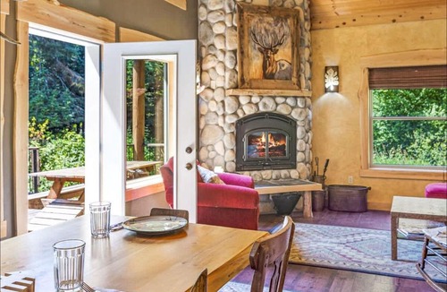 Randle House | Escape the Tech-connected at Relaxing Elk Meadows