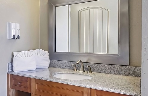 Mesa Verde National Park Hotel | Everything You Need For The Perfect Vacation! Pets Allowed, Free Parking, Lounge