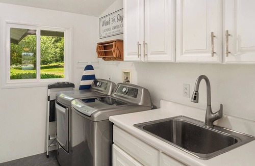 Vashon Island House | Experience Waterfront Luxury on the Burton Peninsula, Vashon Island