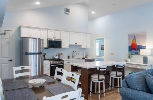 Petoskey Condo | Explore, Relax, Repeat — Cozy Condo Between Petoskey & Harbor Springs