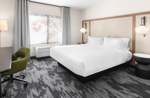 Poulsbo Hotel | Fairfield by Marriott Inn & Suites Seattle Poulsbo