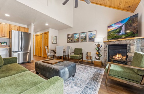 Fall River Estates Condo | Fall River Hideaway Private Hot Tub Close to RMNP