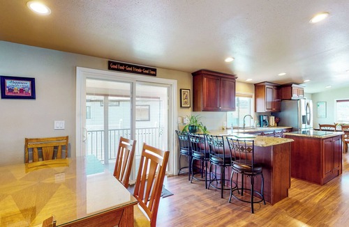 Davenport House | Family Friendly! Angler's Paradise in Seven Bays