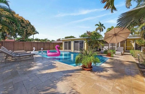 Central Corals House | FIFA World Cup Stay/Near Stadium/Near Beach