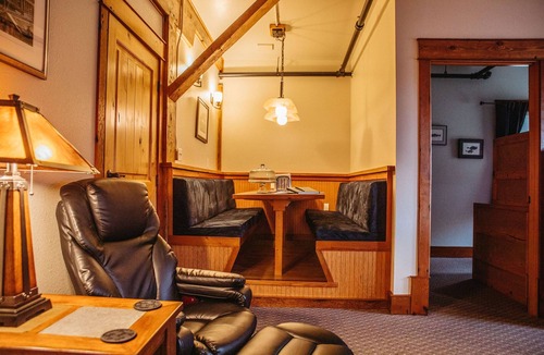 Sitka House | Fishermans Quay South Bunkhouse