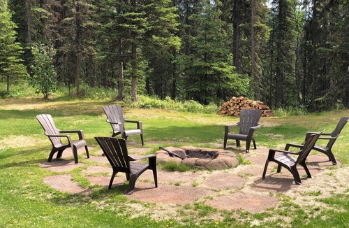 Cohoe Apartment | Fishing Lodge on Alaska Salmon Stream