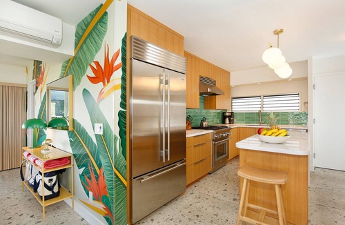 Waikiki Condo | Fully Remodeled! Amazing OCEAN, Mountain, City Views! 2-Bed/2-Bath Sleeps 6!