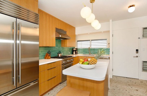 Waikiki Condo | Fully Remodeled! Amazing OCEAN, Mountain, City Views! 2-Bed/2-Bath Sleeps 6!