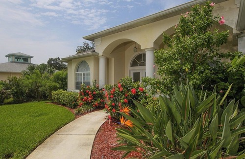 South Venice House | Fun in the Sun Villa