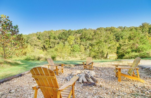 Flippin Cabin | Furnished Deck & On-Site Creek: Rae Valley Cabin