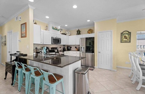 Pointe San Luis House | Galveston Beachfront | Hot Tub | Sleeps 16 | Gulf Views