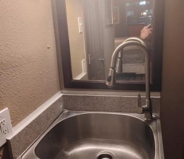 Baton Rouge Apartment | Gated 2 Double Beds Studio with Full Kitchen 140