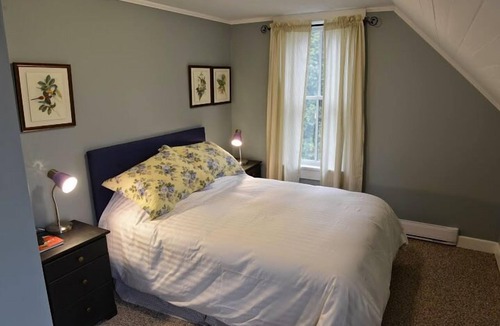Stanwood House | Get away from crowds! Enjoy peace, quiet, firepit, acreage and neat farmhouse.