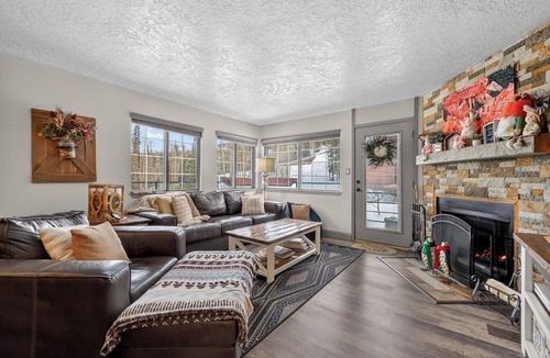 Brian Head Condo | Giant Steps 12 Rustic Retreat ski in/out 2bd/2bath