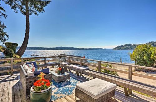 Gig Harbor House | Gig Harbor House w/Private Beach + Views!