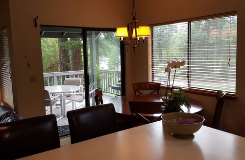 Gig Harbor House | Gig Harbor Rambler- Private and Quiet