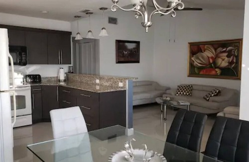Wellington Villa | Gorgeous Home in Wellington