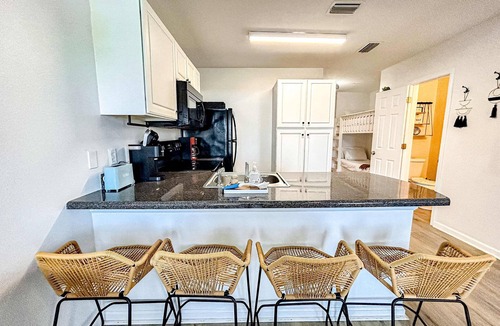 Orange Beach Condo | Gorgeous & sun-kissed retreat with pool, gym, W/D, & incredible balcony views