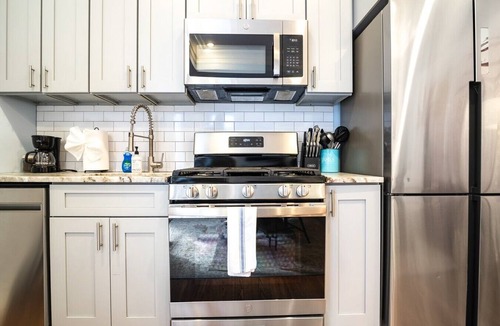 Treme Apartment | Governors Apartment - Historic Getaways