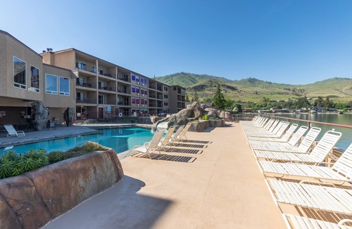 Chelan Condo | Grandview 207- Second Floor Condo