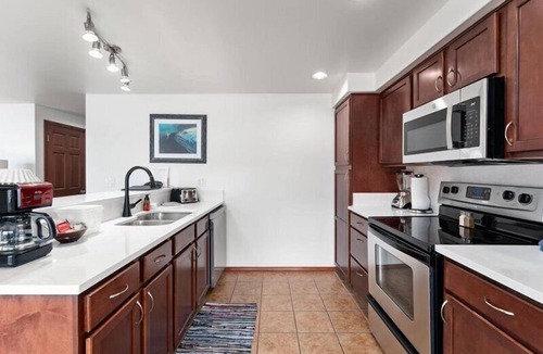 Chelan Condo | GrandView 302 - 2 Bedroom Waterfront condo