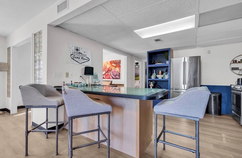 Thackerville Villa | Group Spa All Day. Connect All Night. Near WinStar.