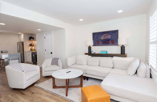 Oxford Condo | Halftime Hideaway by Apex Short Term Stays