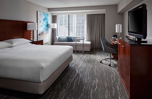 Downtown Halifax Hotel | Halifax Marriott Harbourfront Hotel