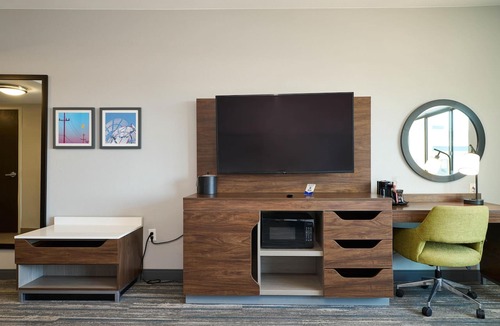 Salinas Hotel | Hampton Inn & Suites Salinas