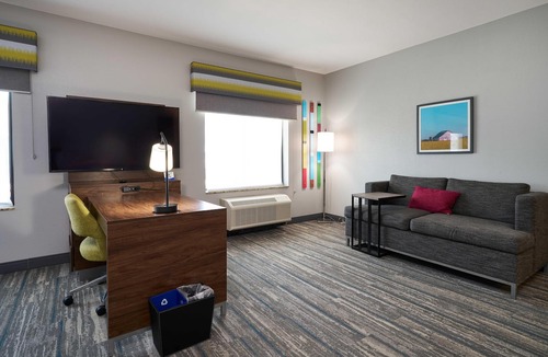 Salinas Hotel | Hampton Inn & Suites Salinas